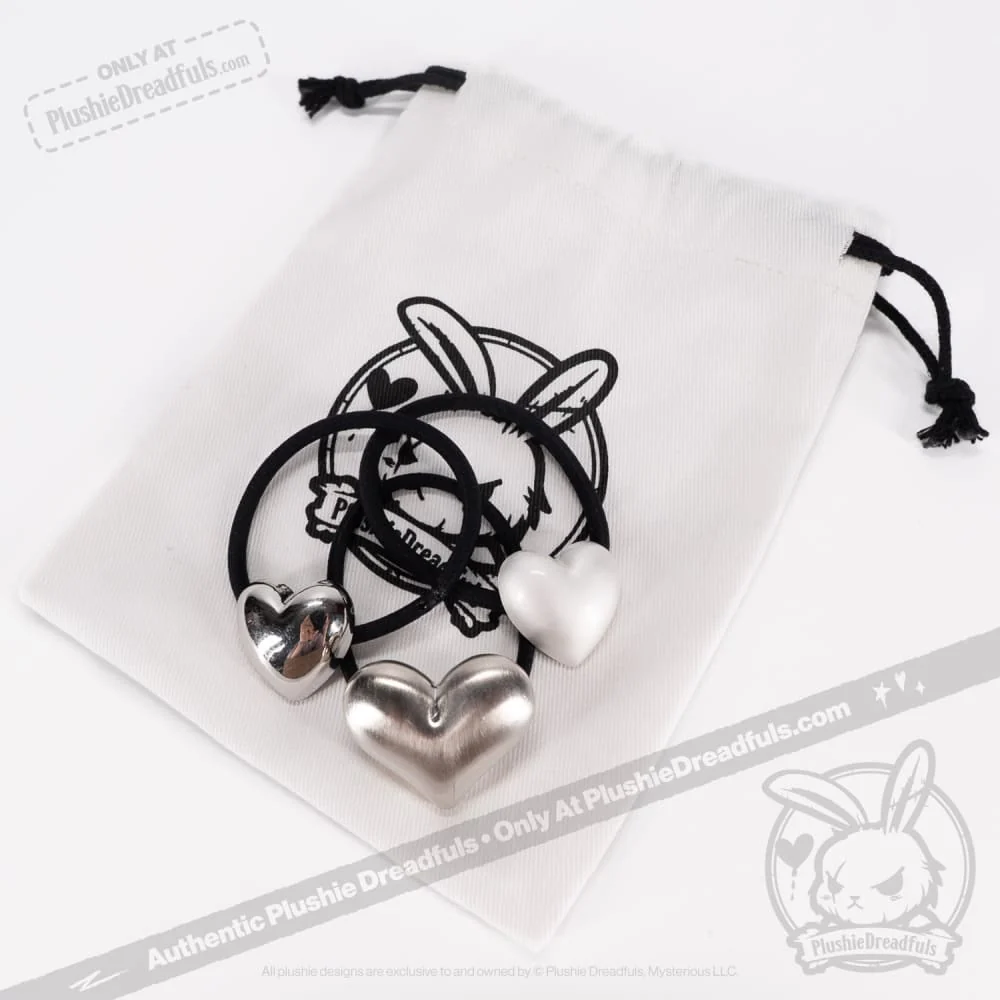Plushie Dreadfuls - Goth Girl 3 Heart Bracelet Set - Image 4